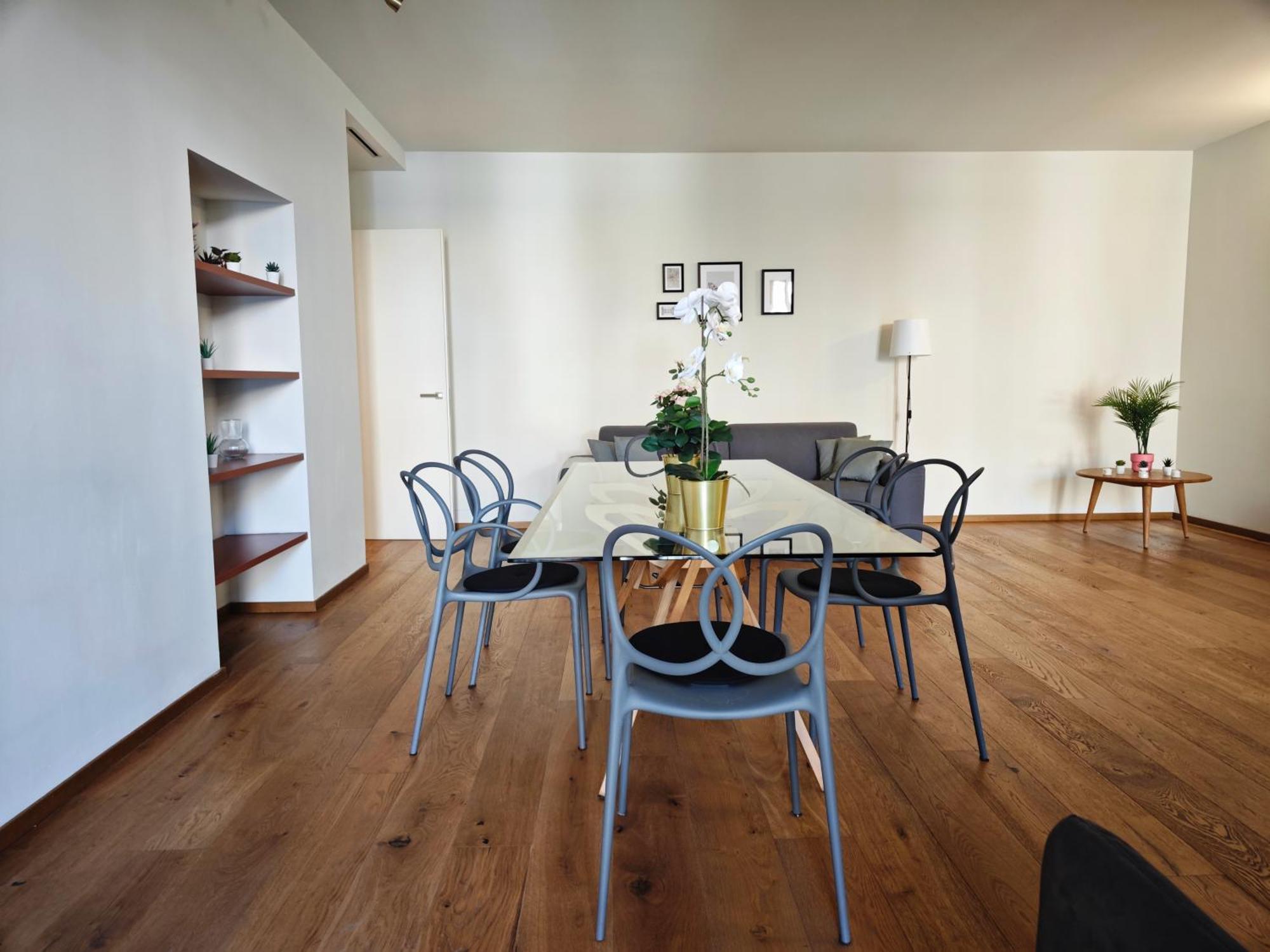 Hostdomus - Lagrange Luxury Apartment *